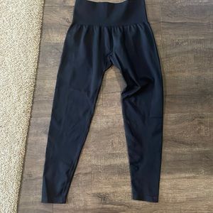 Nvgtn black solid seamless leggings